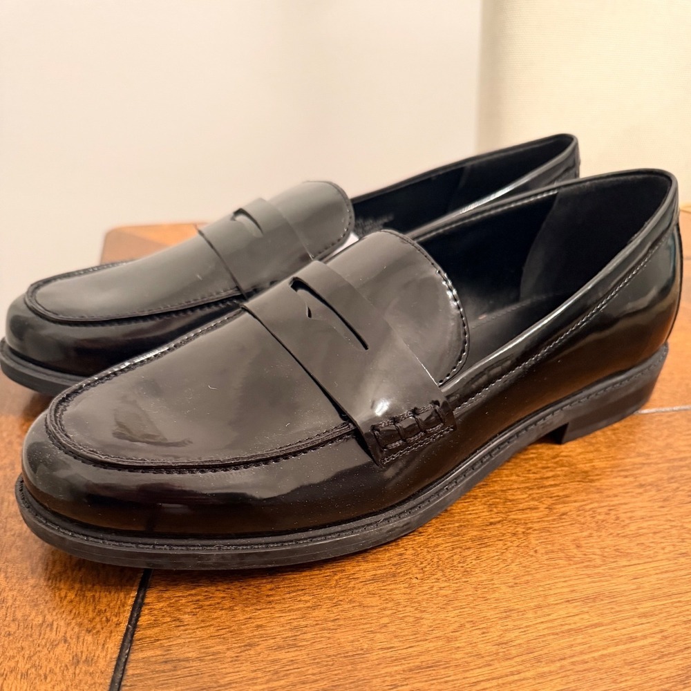 Marc Fisher Womens Black Patent Penny Loafers Size 9M Slip On Dress Shoes - Picture 3 of 7